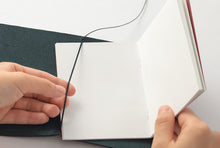 Load image into Gallery viewer, TRAVELER’S notebook/ PASSPORT size/ BLUE