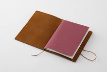 Load image into Gallery viewer, TRAVELER’S notebook/ PASSPORT size/ CAMEL