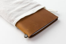 Załaduj obraz do przeglądarki galerii, Traveler's notebook/ Regular size/ CAMEL