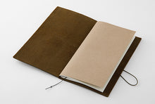 Załaduj obraz do przeglądarki galerii, Traveler's notebook/ Regular size/ OLIVE