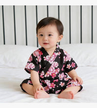 Cargar imagen en el visor de la galería, Sakura jinbei dla dziewczynki 100% BAWEŁNA rozmiary 110cm-140cm
