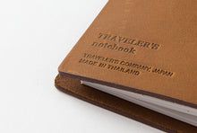 Załaduj obraz do przeglądarki galerii, Traveler's notebook/ Regular size/ CAMEL
